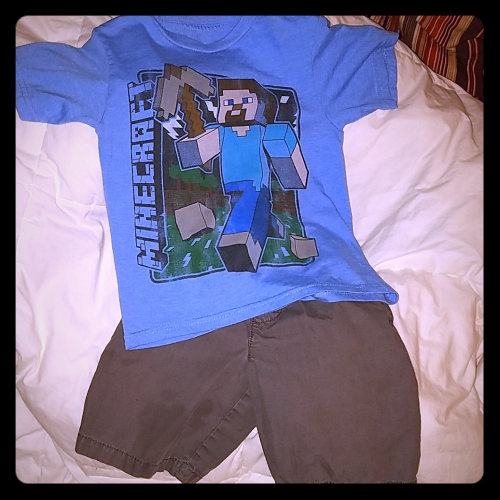 MineCraft outfit Xs Tshirt size 4/5 shorts